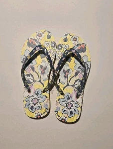 NWT.  Vera Bradley Flip Flops  - Picture 1 of 4