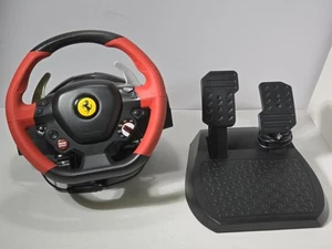 Thrustmaster Ferrari 458 Spider Racing Steering Wheel Pedals Xbox One / X - Picture 1 of 7