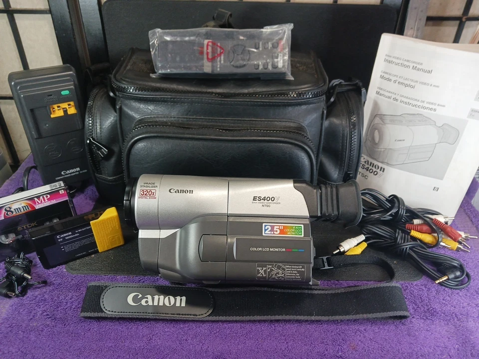 Canon ES400V 8mm Analog Camcorder W/Accessories (Check Pictures For Close Ups Of - Image 1 of 4