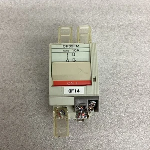 Circuit Protector CP32FM/10W - Picture 1 of 6