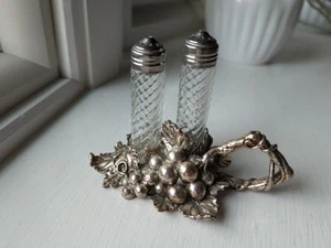 Vintage Arthur Court Salt & Pepper Shakers Grape & Leaf Pedestal Cruet 1998 - Picture 1 of 11