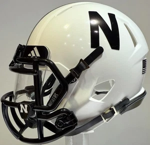 Nebraska Cornhuskers Custom Mini Football Helm - 2025 Blackout Version - Bild 1 von 11