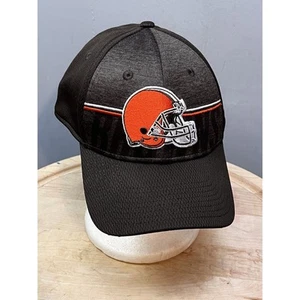 Cleveland Browns Hat Cap Mens Snap Back New Era 9Forty NFL Helmet Striped - Picture 1 of 8