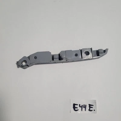 Retenedor de rejilla de parachoques delantero izquierdo/conductor Mercedes Benz E300 E400 E43 2017-2020 Foto 1 de 4