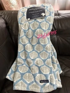 Nautica Sea Shell Beach Home Summer Plush Throw Blanket Oversized 50"x70" NWT - Picture 1 of 3