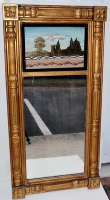 Espejo federal antiguo de oro del siglo XIX con panel de escena de castillo pintado al revés Foto 1 de 4