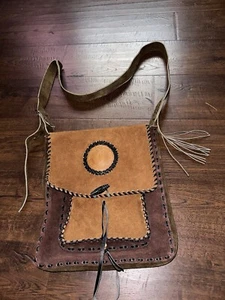 ECHTES WILDLEDER, FRANSENAKZENT Schultertasche Vintage handgefertigt - Bild 1 von 11