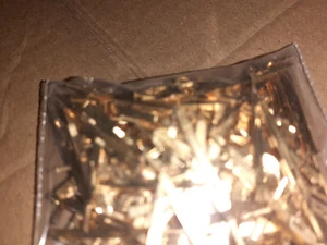 Edelmetall Schrott ca. 0,5g Gold und über 6g Silber (keine PC Pins etc). - Bild 1 von 1