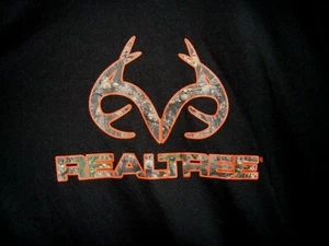 RealTree Adult XL Black w/Graphic Logo 100% Poly T-Shirt - Picture 1 of 3