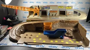 VINTAGE 1979 MATTEL HOT WHEELS "STO-N-GO" CANTIERE PIEGHEVOLE PLAYSET RARO - Foto 1 di 24