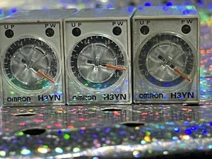 OMRON Relè Timer H3YN-2 AC100-120 Relè Ritardo Tempo 120V AC 1 Pz - Foto 1 di 5