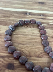 Old Stock Red Striped Jasper 12mm  Flat Heart stone beads 12in Strand - Picture 1 of 4
