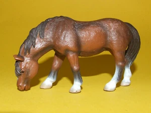 27) Schleich Schleichpferd Pferd Pony Reitpony grasend 13299 - Bild 1 von 6