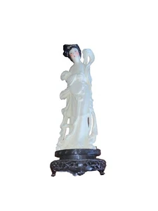 Vintage 8 in Resin Carving Geisha Figurines on Resin Stand In Great Condition - Picture 1 of 8