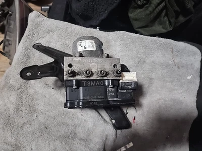 OEM 13 2013 HONDA ACUERDO 2x2 3,5 L V6 antibloqueo bomba abs módulo de freno t3ma0 Foto 1 de 4