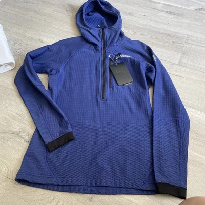 Sudadera con capucha The North Face Summit Series FUTUREFLEECE™ 1/2 cremallera ajustada $200 Foto 1 de 2