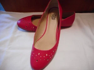 Ladies Pink Faded Glory Faux Leather Ballet Flats With Piercings, Size 9 - Picture 1 of 7