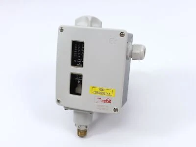 Danfoss 017A1689-01 Differential Pressure Switch - Image 1 of 4