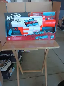 NERF Mega XL Big Rig Blaster, le più grandi mega freccette di sempre, 3 freccette Mega XL Whistler - Foto 1 di 2