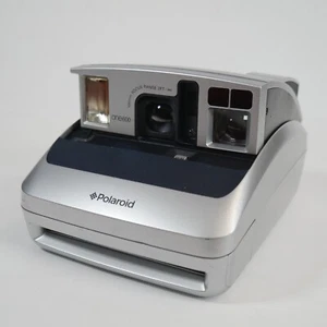 Polaroid One 600 Ultra Instant Silver Vintage Camera Land Film Built-in Flash - Picture 1 of 24