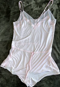 NWT Sz Medium Victoria's Secret Pink Lace Trim Teddy Romper Lingerie Romper Pink - Picture 1 of 11