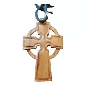 Keltenkreuz Anhänger Halskette Olivenholz rustikal religiös Kordel Schmuck - Bild 1 von 8