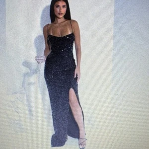 Nookie Confetti Sequin Long Formal Black Gown Size Large Spaghetti Strap NWT Zip - Picture 1 of 17