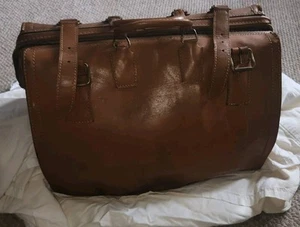 VTG Leather Doctor Travel Bag Satchel Movie Set Stage Prop Needs Repair - Picture 1 of 11