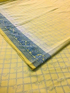 Tela artesanal de sari estampado floral amarillo vintage indio crepé musgo MSS1040 - Imagen 1 de 9