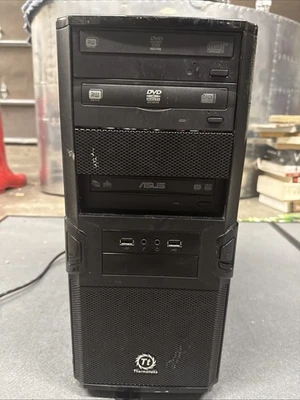 Escritorio para juegos Thermaltake Inspiron 620 Foto 1 de 3