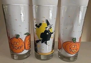 Vintage Halloween Gläser 3er Set Fliegende Hexe Spukhaus Kürbisse 16oz EUC - Bild 1 von 7