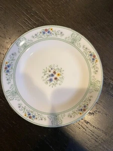 Wedgwood AGINCOURT GREEN Bread & Butter Plate(s) - Picture 1 of 2