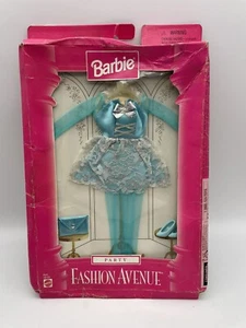 Barbie Fashion Avenue Party #18155 Light Blue Party Dress Lace With Accessories - Picture 1 of 4