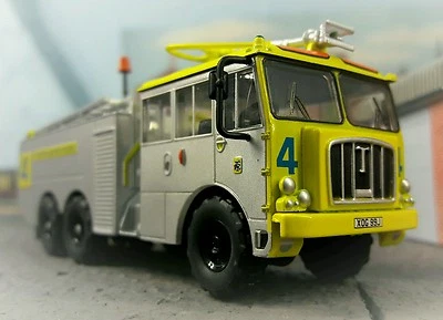 1:76 Thornycroft Nubian Model Fire Engine Airport Airfield Crash Rescue OO HO - Image 1 of 3