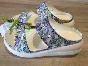 Crocs Adult Classic Crush Butterfly Platform Sandals Mens Size 10 Womens 12 - Picture 1 of 5