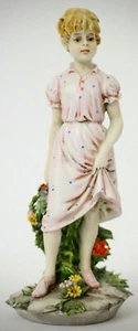 Figur Mädchen mit Blumen - Capodimonte - Porzellan - Bild 1 von 9