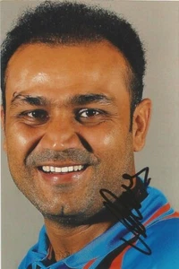 INDIA CRICKET: VIRENDER SEHWAG SIGNED 6x4 ODI PORTRAIT PHOTO+COA - Picture 1 of 1