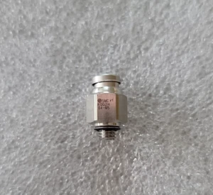 SMC KQG2H04-M5 Adapter, M5,5/32",316SS - Bild 1 von 3