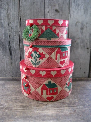 Pila de 3 Cajas Grandes Papel Maché Navidad Edredón Patrón Calicó Foto 1 de 4