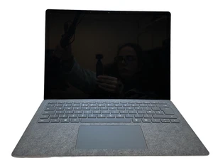 Microsoft Surface Laptop 3 13.5" Touchscreen i7 10th Gen 16GB RAM 256GB SSD - Picture 1 of 10