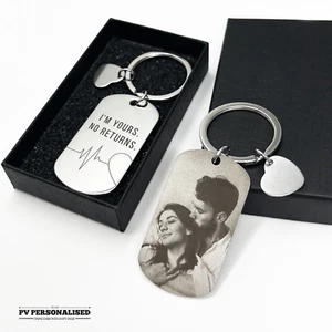 2x personalisierter gravierter Foto-Schlüsselring Hochzeit Geschenk Geburtstag Liebe Jahrestag - Bild 1 von 15