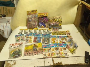 HUGE Lot Of Vintage Toys Noisemakers USA: Clowns Party Horns - Picture 1 of 10