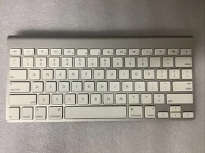 Used Genuine Apple Wireless Magic Keyboard A1314 Bluetooth (TESTED DEFECTIV KEY) - Picture 1 of 5