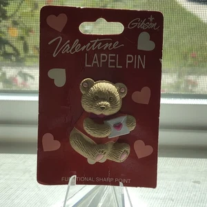 VINTAGE GIBSON VALENTINSTAG ANSTECKNADEL!  TEDDYBÄR! NEU! - Bild 1 von 5