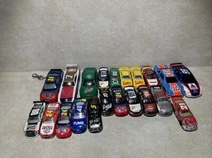 Menge 21 Nascar Druckguss (lose) & 18 Rad LKWs/passende Autos - Bild 1 von 11