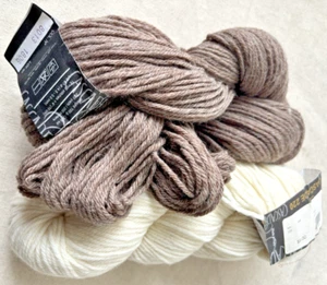 2 SKEINS HIGHLAND WOOL CASCADE YARNS 220 YD/100 GR COL 8010/8013 PERU - Picture 1 of 5