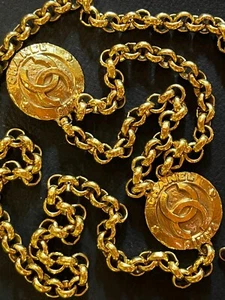 CHANEL BELT AUTH Coco chain CC Gold Paris Vintage 1980s Stamped Plated Medallion - Picture 1 of 21