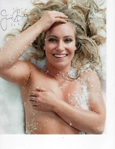 SNOWBOARDING LEGEND JAMIE ANDERSON SIGNED NO SHIRT 8X10 - Picture 1 of 1