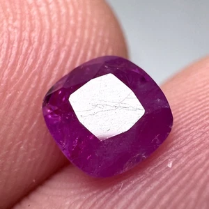 1 Carat Top Quality Transparent Faceted Ruby from Jegdalek Afghanistan - Picture 1 of 10