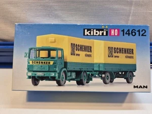 Kit de construcción Kibri H0 1:87, 14612 MAN tren de remolque de lona Schenker - Imagen 1 de 2